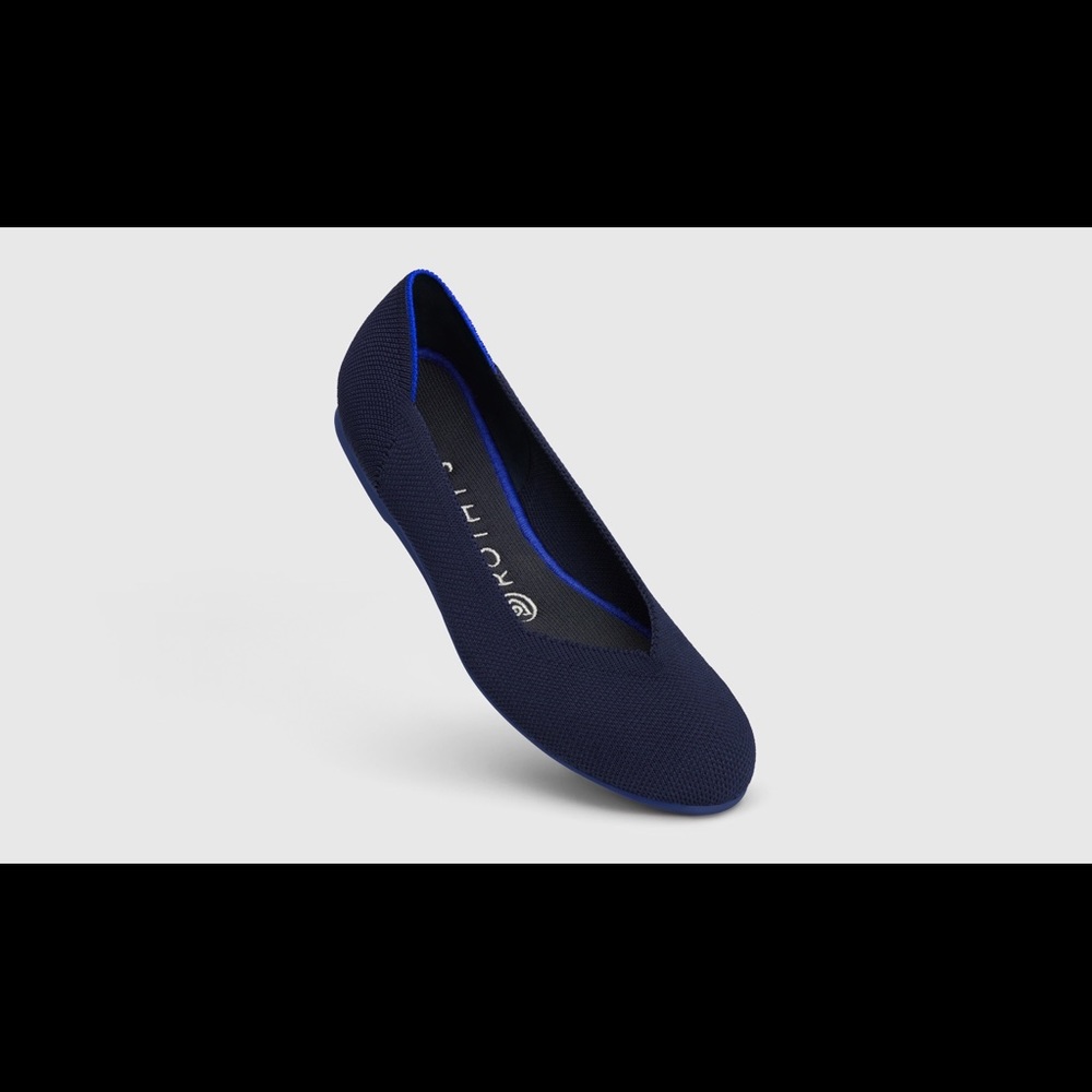 EUC Rothy’s Navy Round Toe Flat 9.5